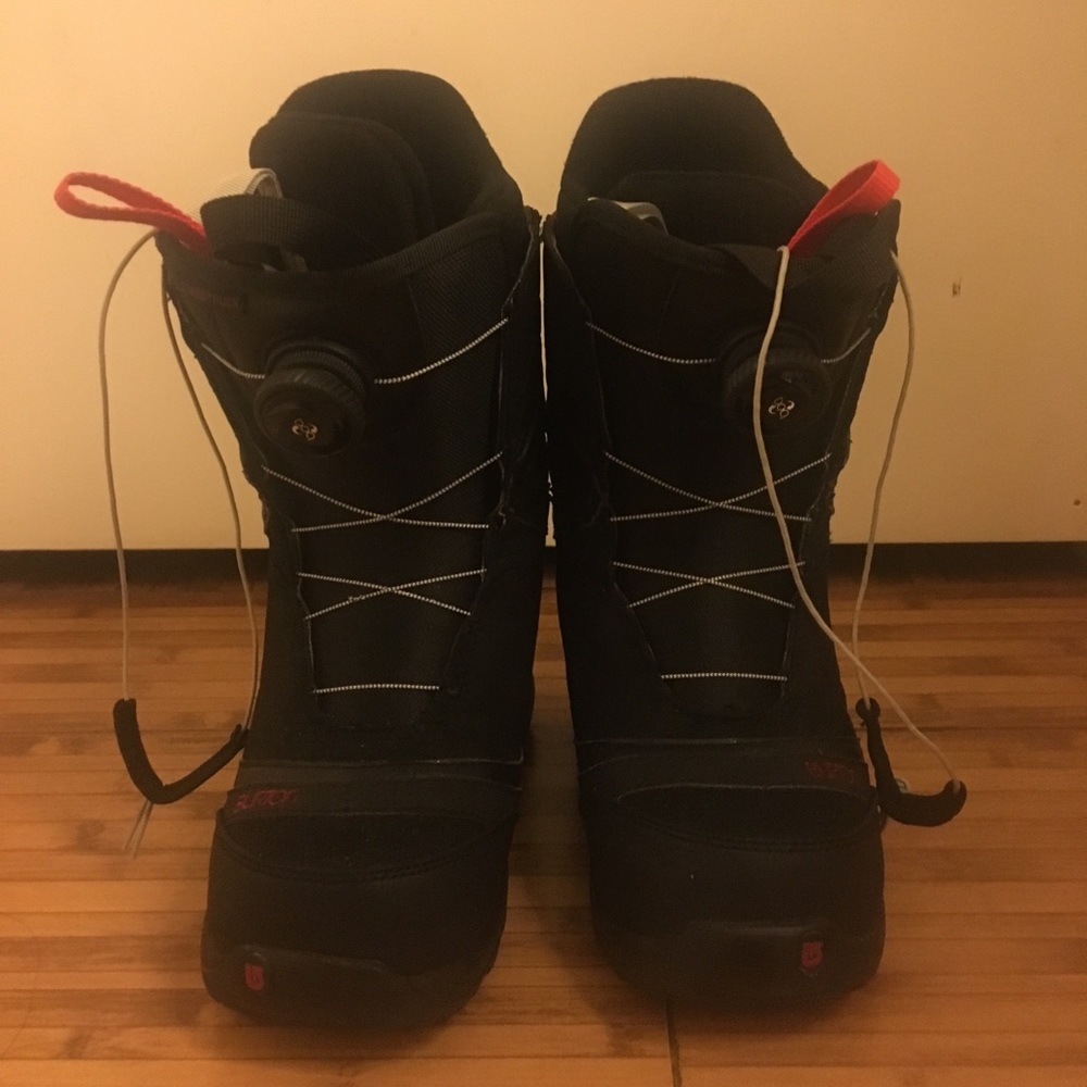 **SOLD** Burton Snowboard Boots Starstruck Size 7
